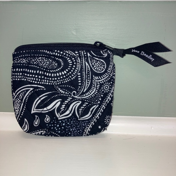 Vera Bradley Cosmetic Travel Bags 3 piece set quilted black and white - Picture 7 of 9